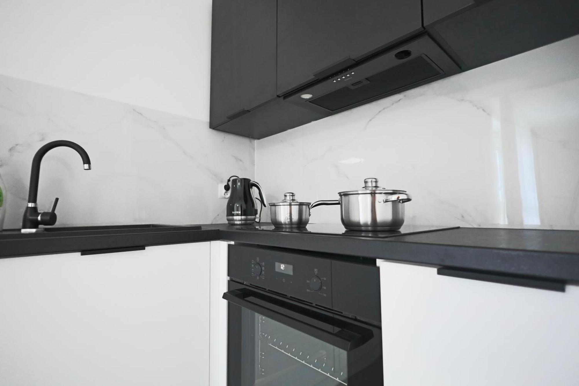 Reymonta 22 Apartamenty オポーレ エクステリア 写真